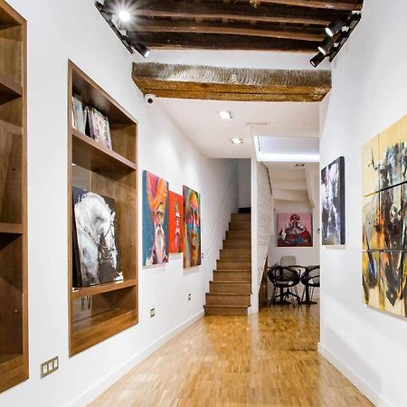 Revitalized Apartment In Historical Building Girona Kültér fotó