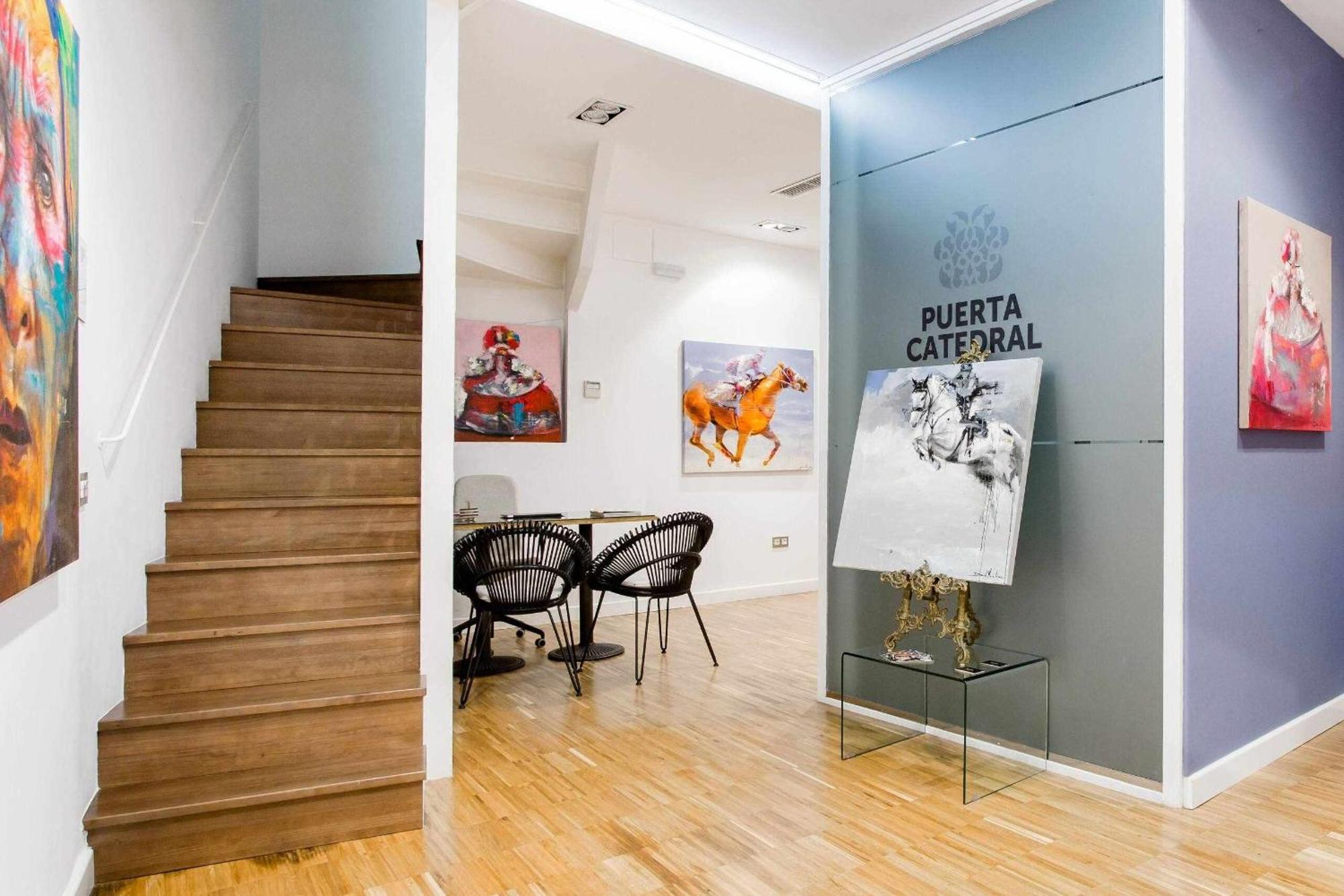 Revitalized Apartment In Historical Building Girona Kültér fotó