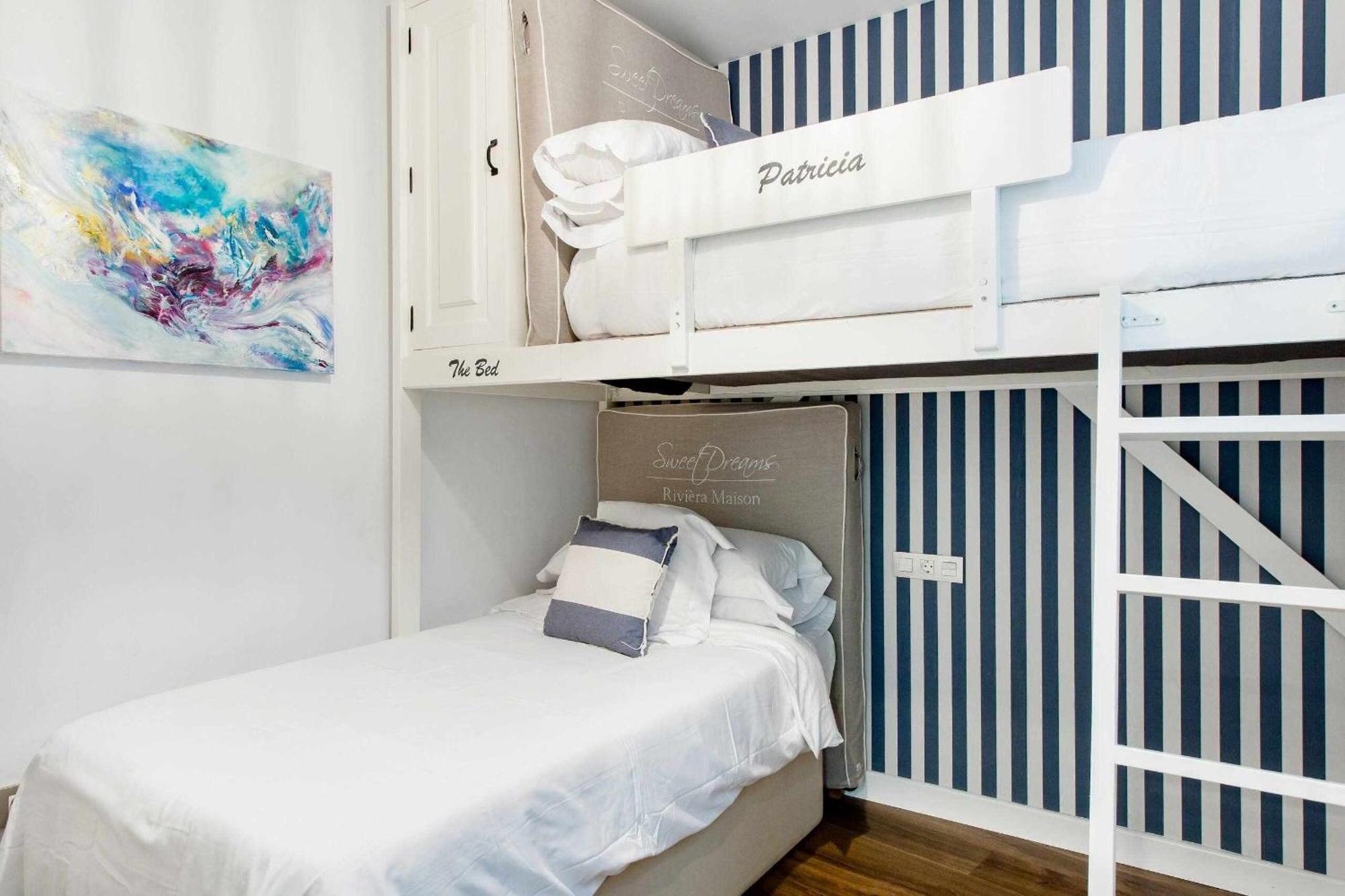 Revitalized Apartment In Historical Building Girona Kültér fotó